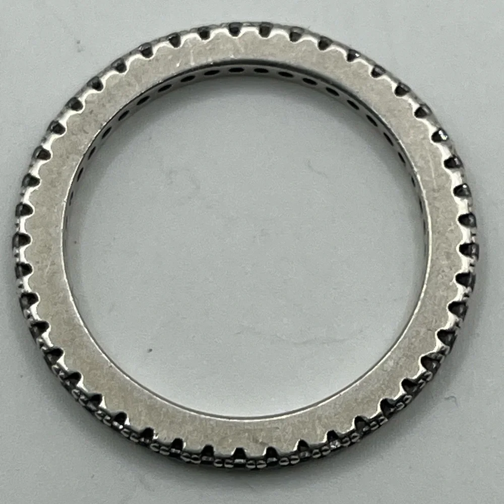 Sterling silver eternity bad with colorless stones. S - Picture 2 of 3